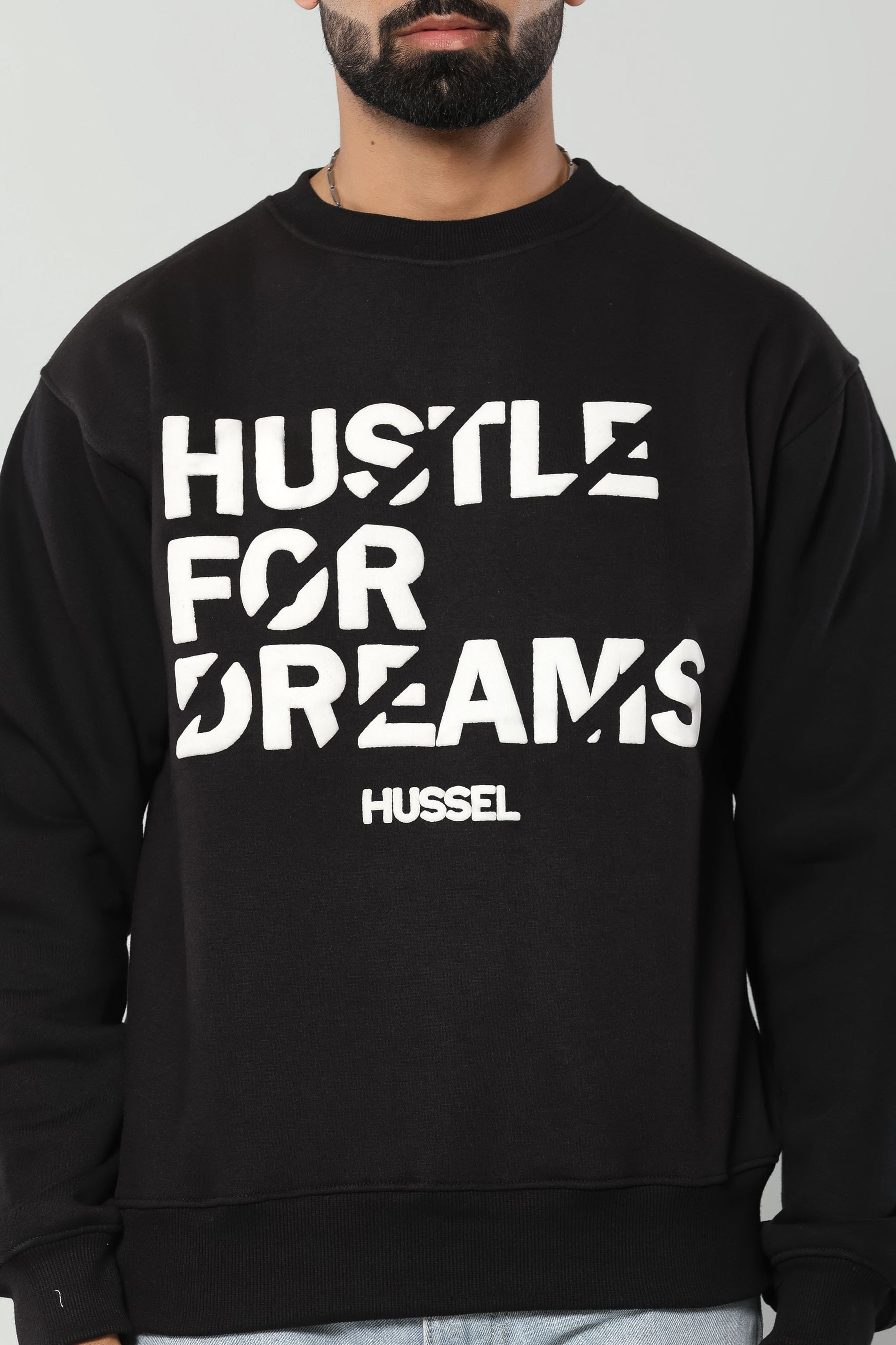 HUSTLE FOR DREAMS - BLACK - Regular Fit Sweatshirt
