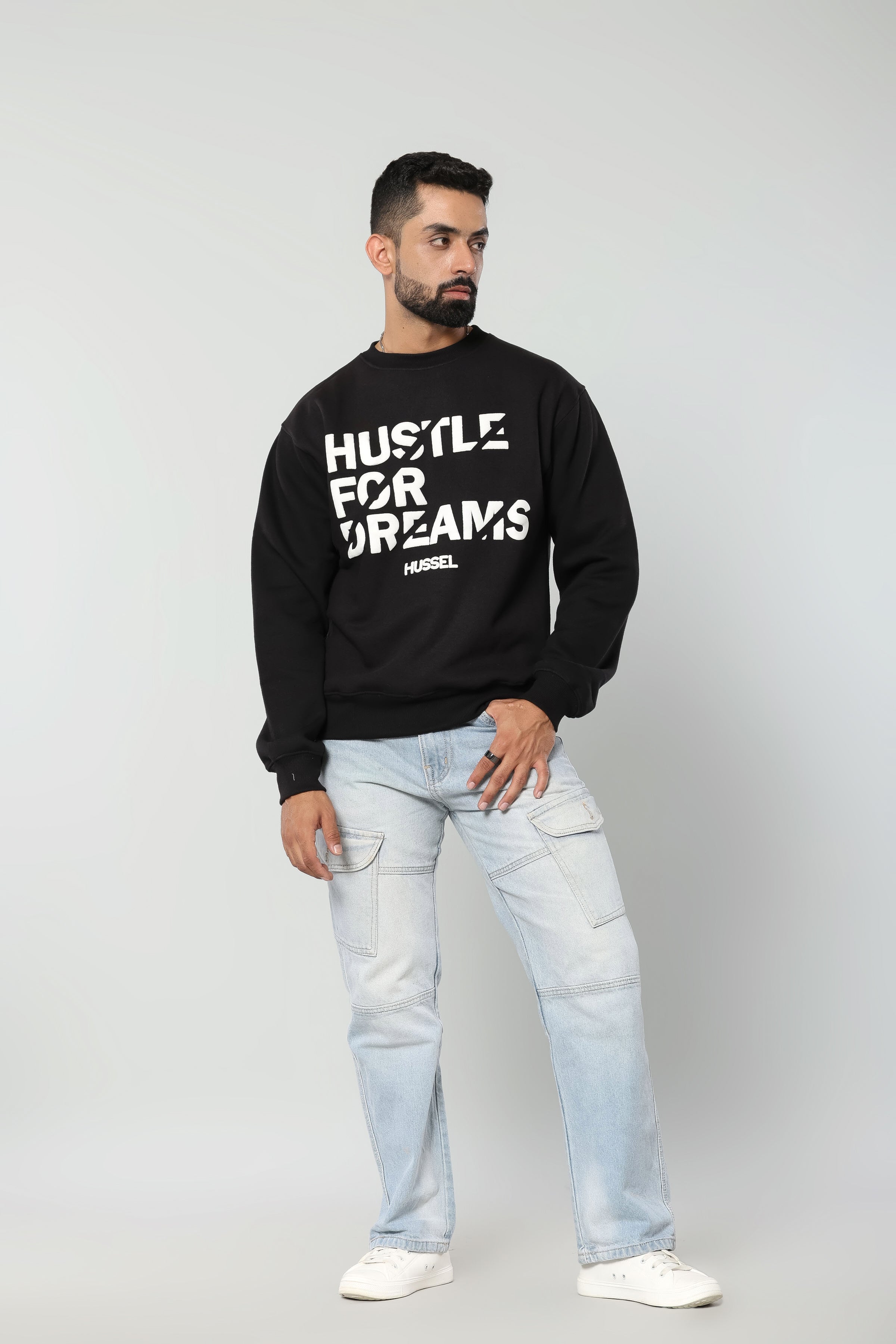 HUSTLE FOR DREAMS - BLACK - Regular Fit Sweatshirt