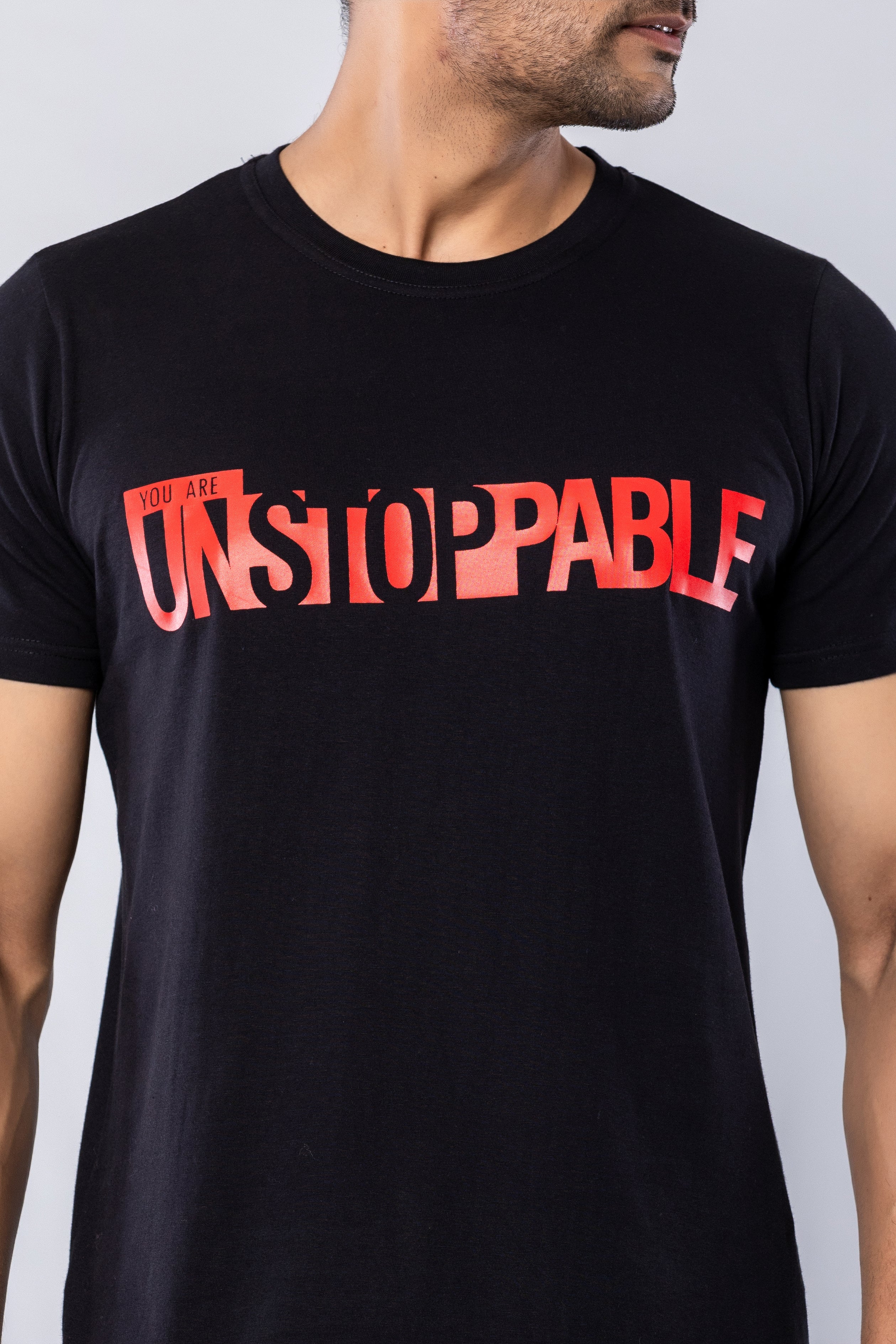 YOU ARE UNSTOPPABLE - BLACK - Regular Fit T-Shirt