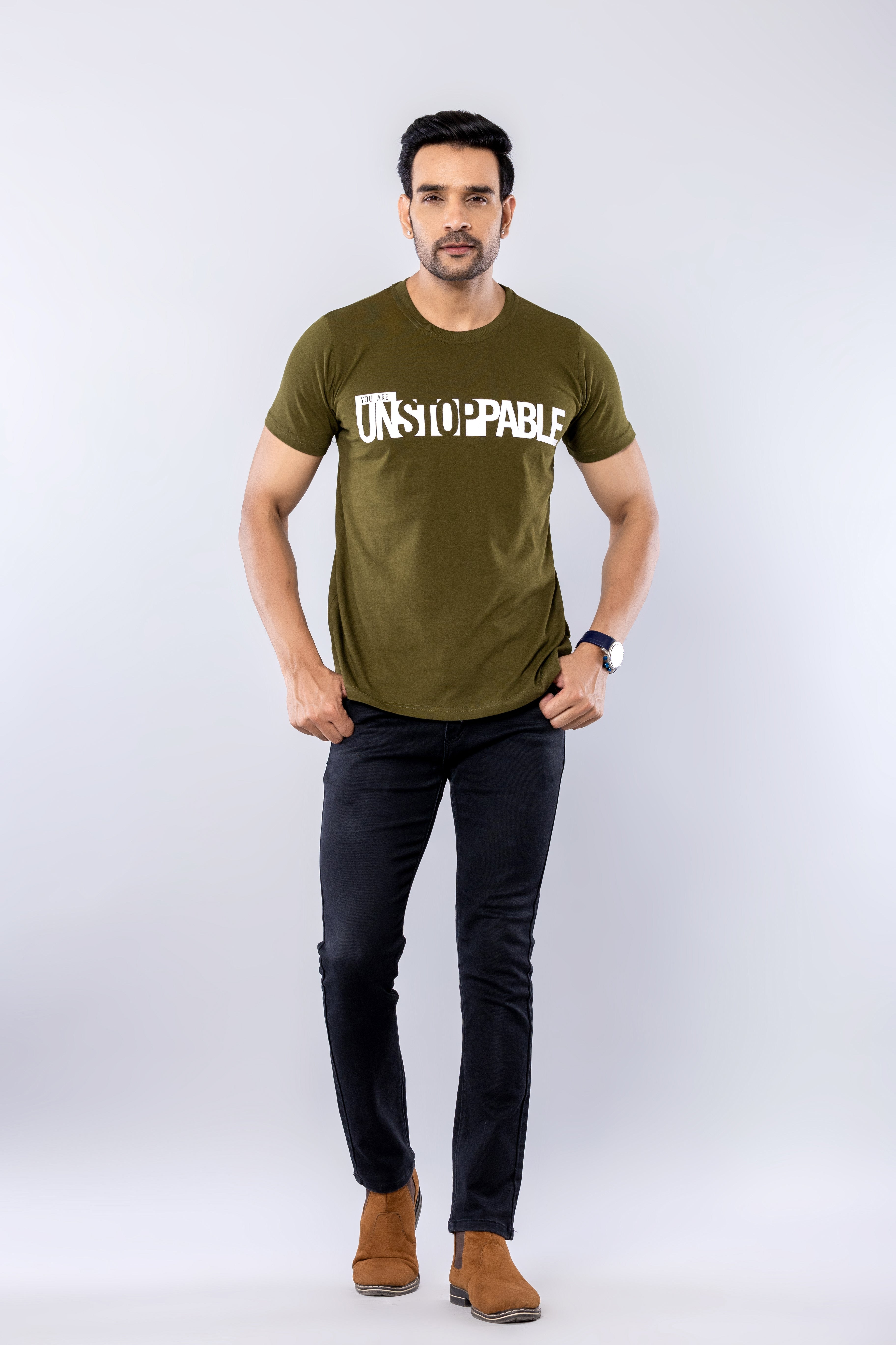 YOU ARE UNSTOPPABLE - MILITARY GREEN - Regular Fit T-Shirt