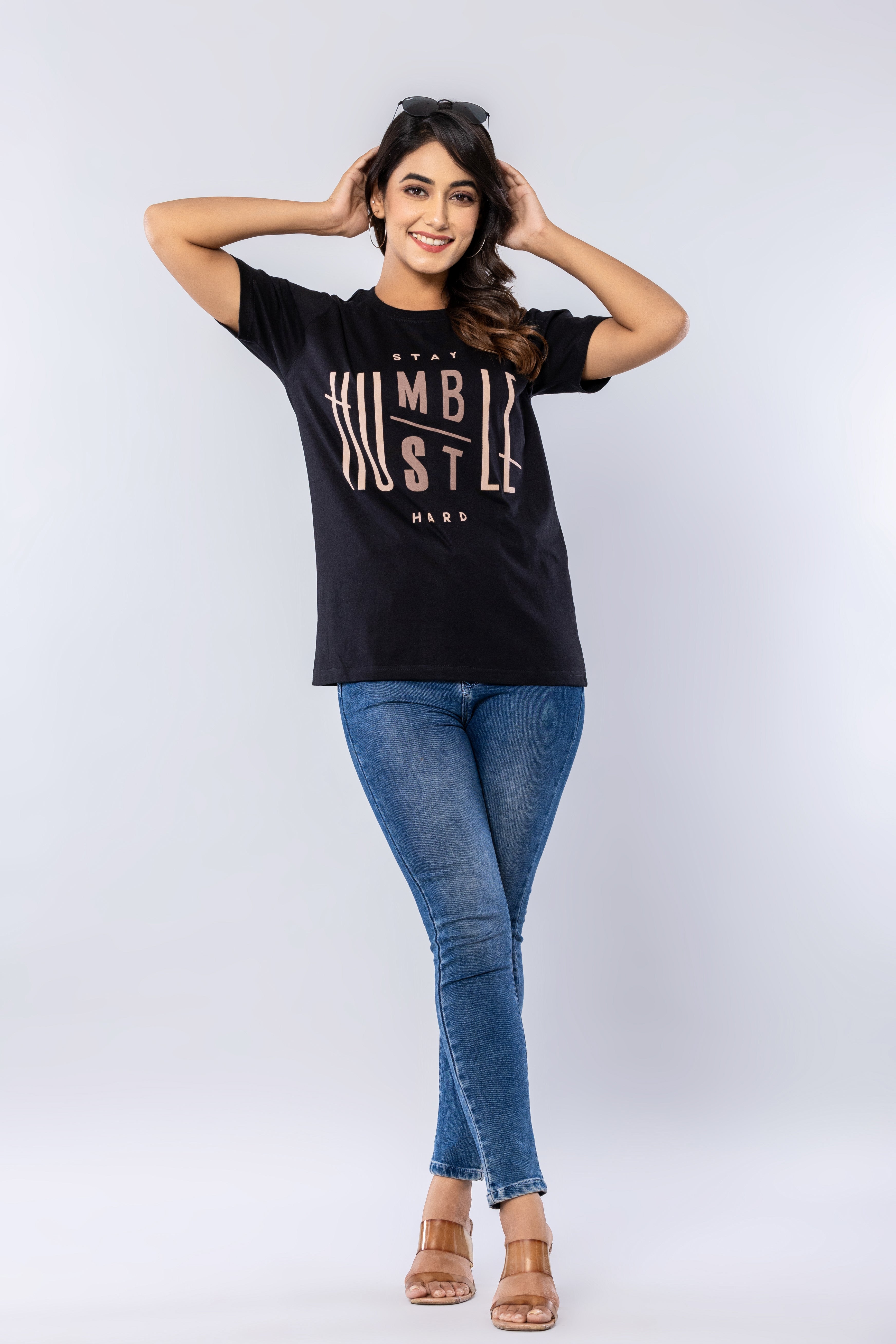 STAY HUMBLE HUSTLE HARD -  BLACK - Regular Fit T-Shirt