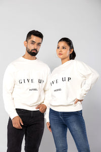 NEVER GIVE UP - OFF WHITE - Regular Fit Sweatshirt