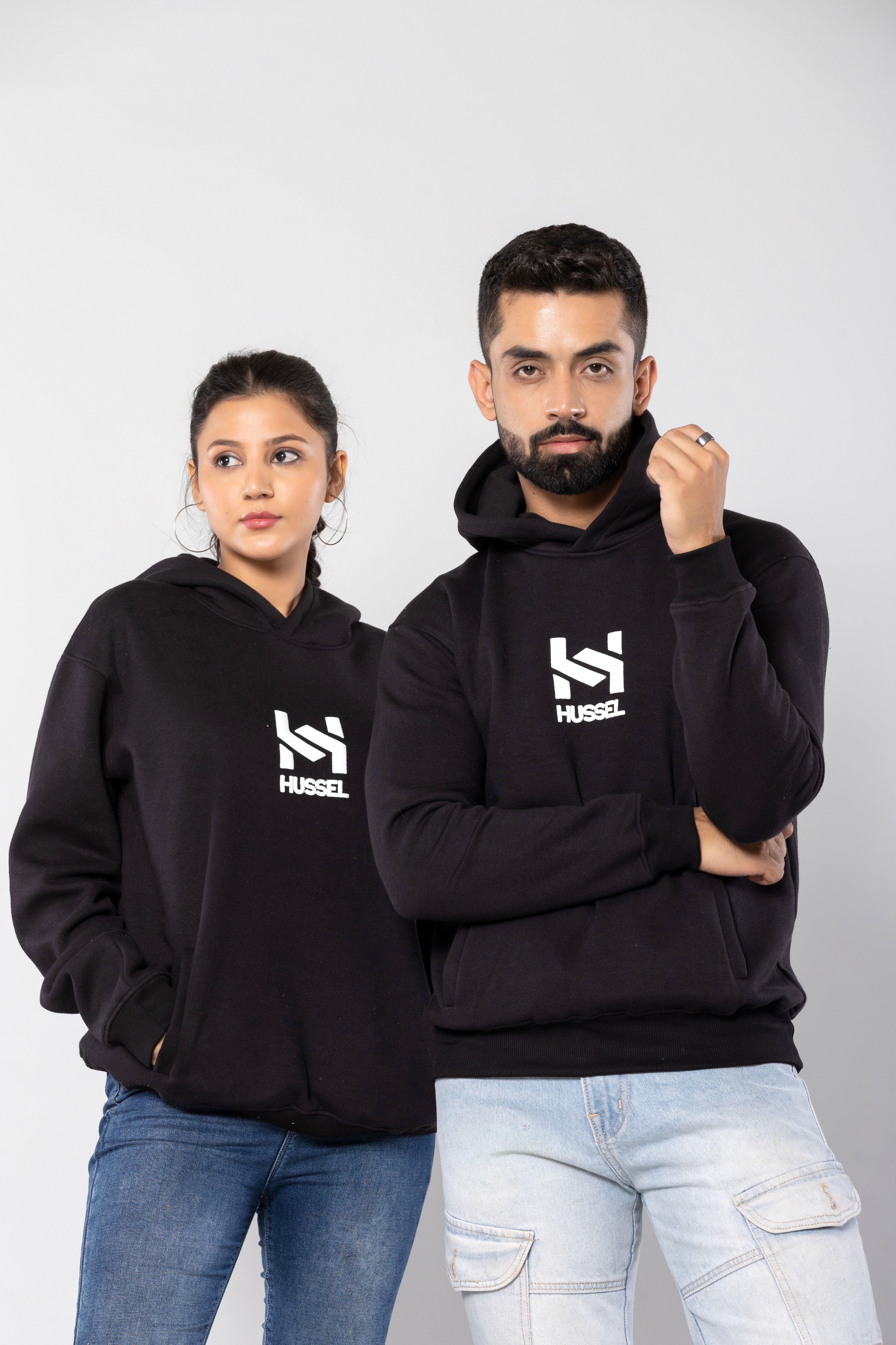 HUSTLER NEVER QUITS - BLACK - Comfort Fit Hoodie