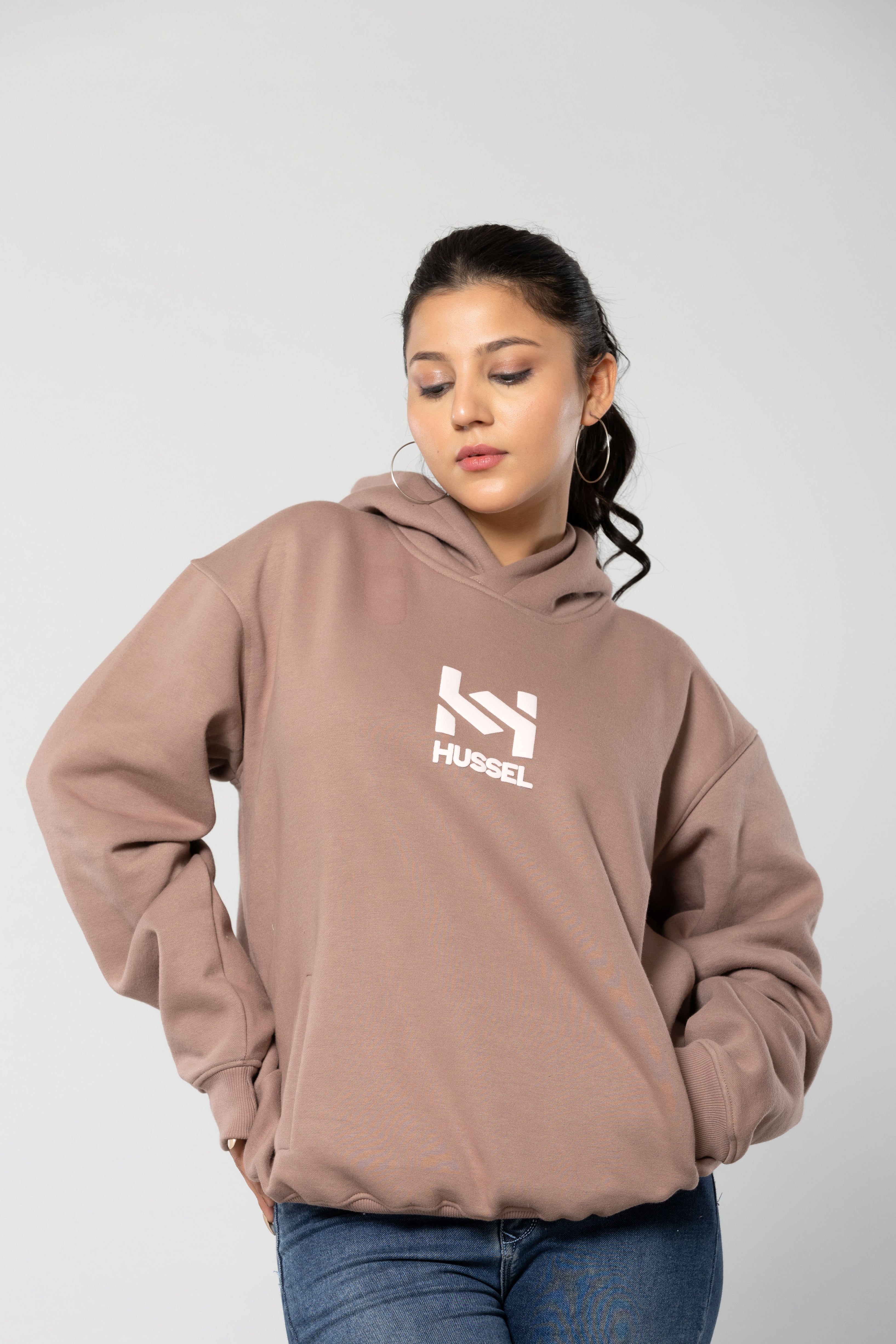 HUSTLER NEVER QUITS - MUSHROOM - Comfort Fit Hoodie