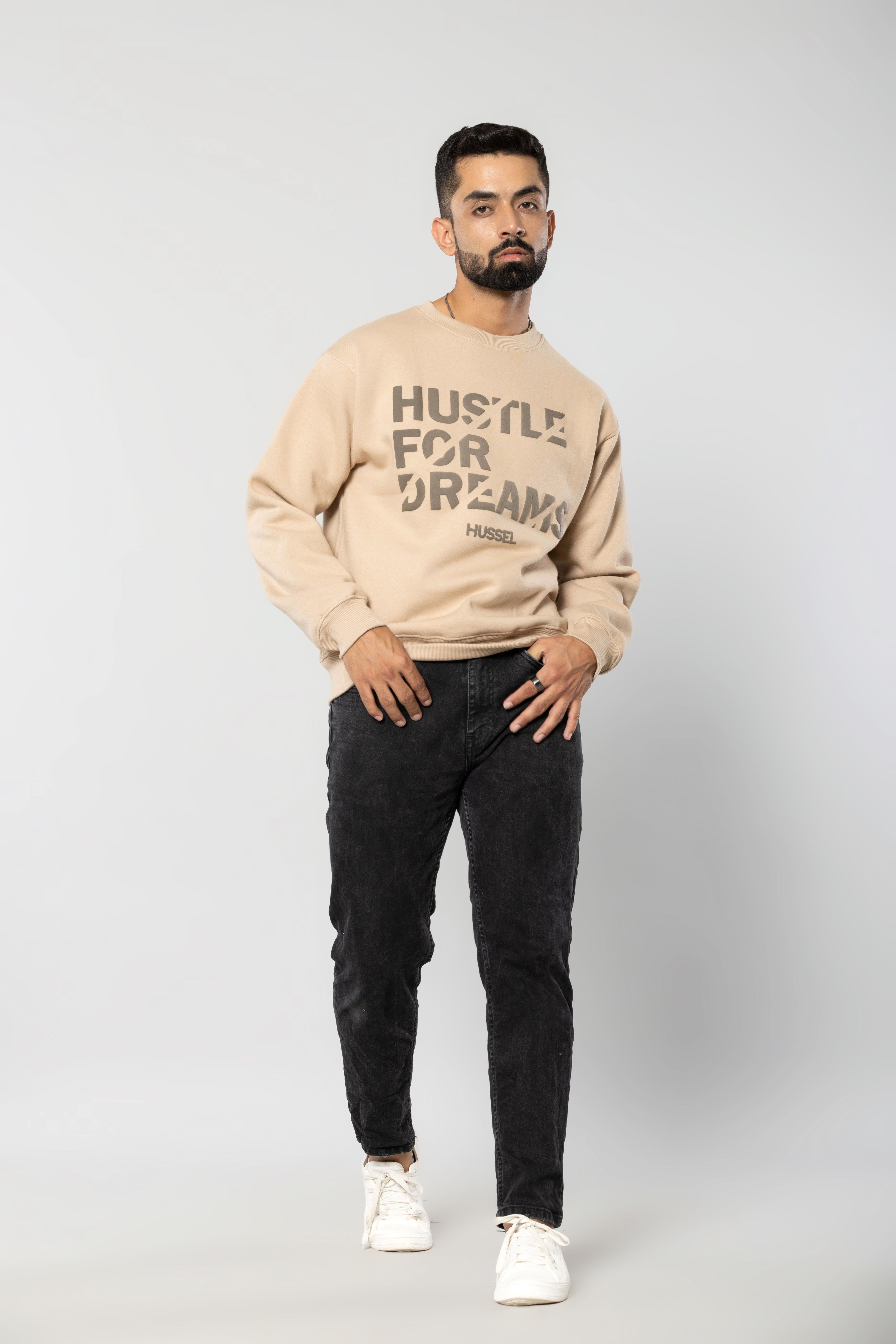 HUSTLE FOR DREAMS - BEIGE - Regular Fit Sweatshirt